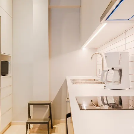 Apartment The Modern World Apartment, Vesta Philoxenia *