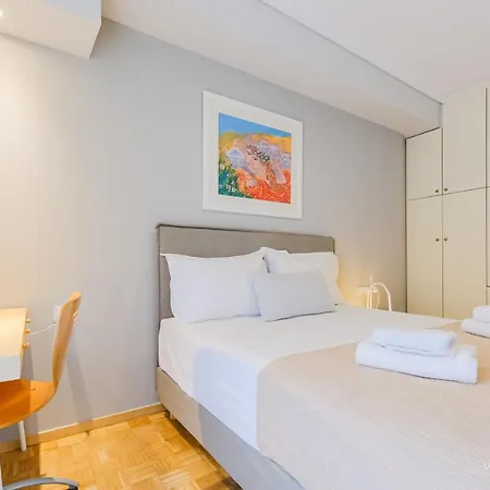 The Modern World Apartment, Vesta Philoxenia